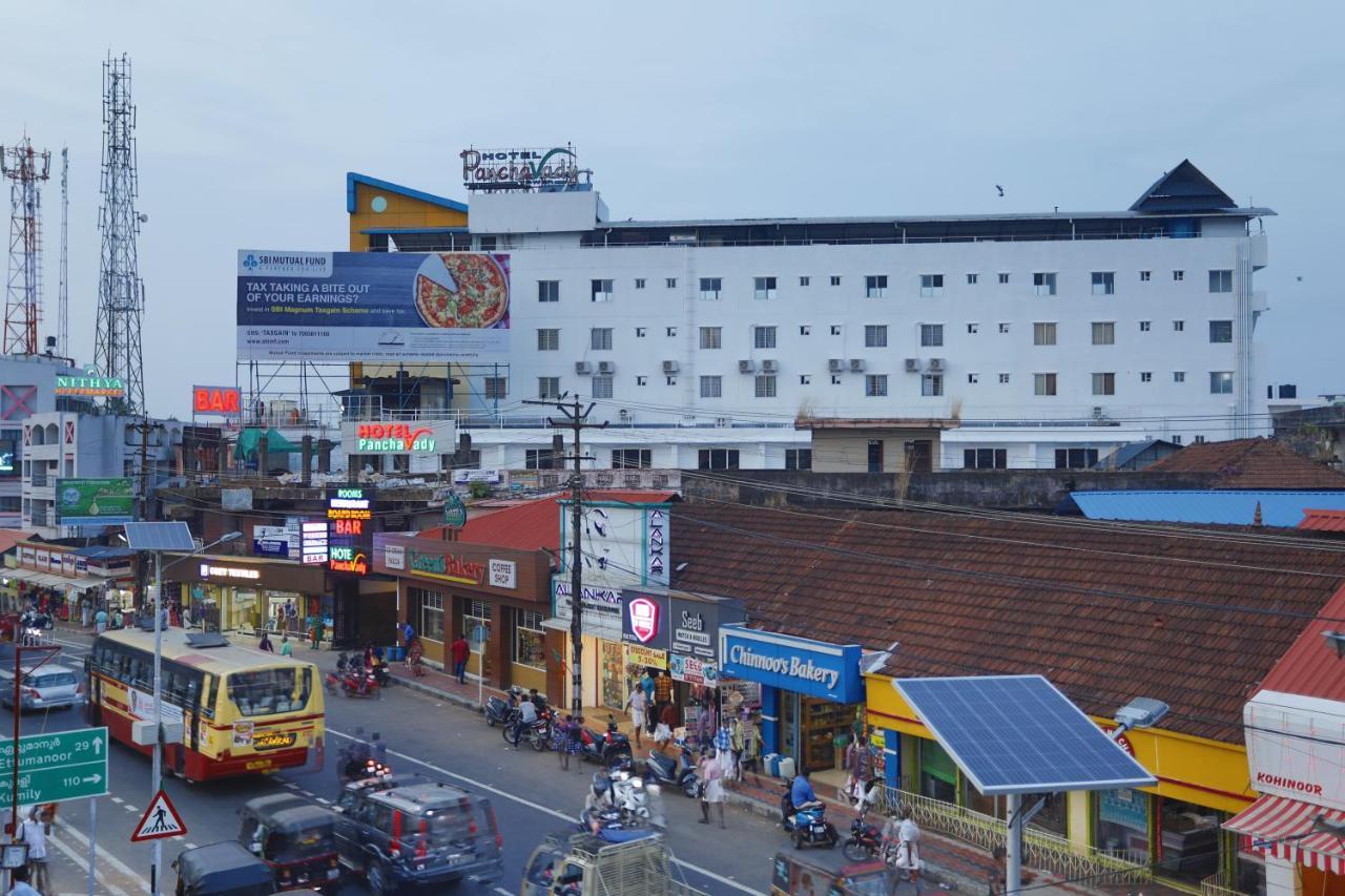Hotel Panchavady Tiruvalla Eksteriør billede